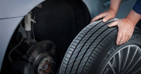 إصلاح إطارات السيارات